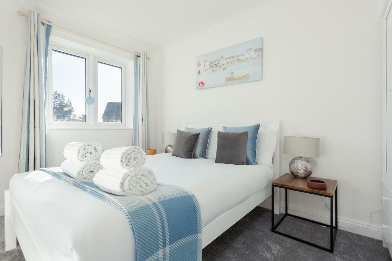 Fantasea Villa Poole Eksteriør billede