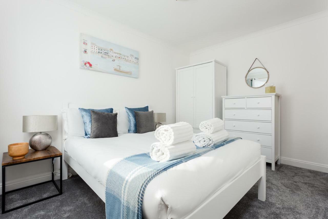 Fantasea Villa Poole Eksteriør billede